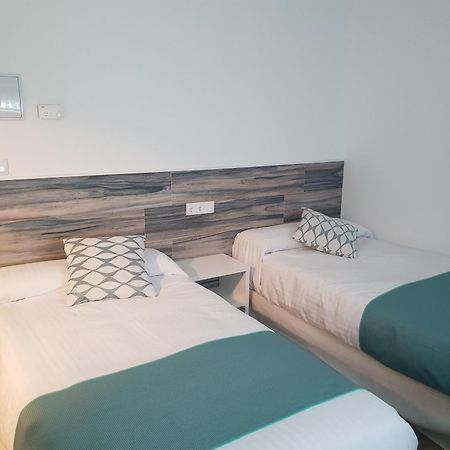 Hostal Cabanas Карбонерас-де-Гуадасаон Экстерьер фото