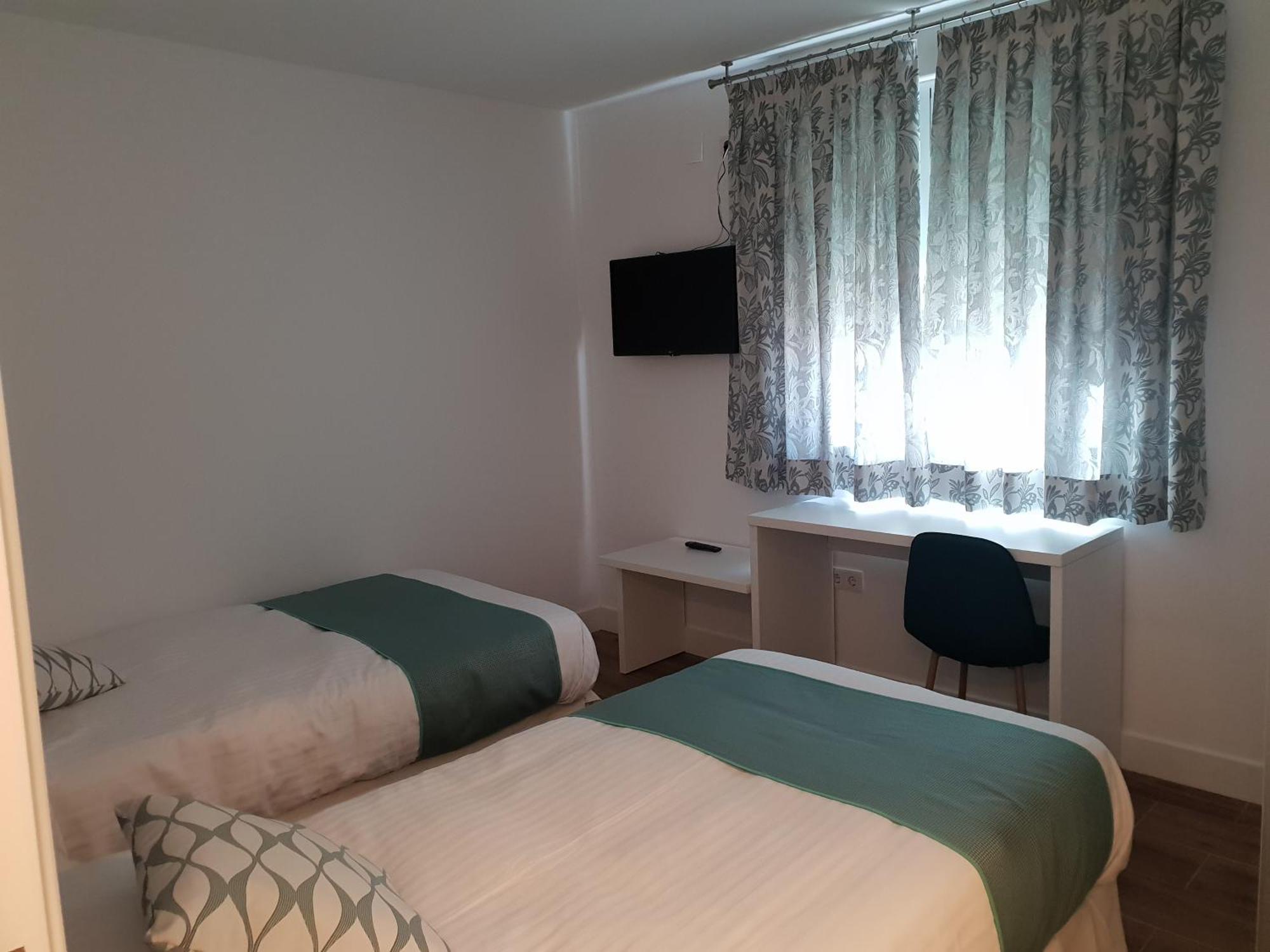 Hostal Cabanas Карбонерас-де-Гуадасаон Экстерьер фото