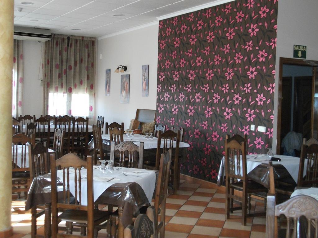 Hostal Cabanas Карбонерас-де-Гуадасаон Экстерьер фото