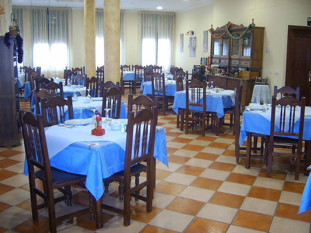 Hostal Cabanas Карбонерас-де-Гуадасаон Экстерьер фото