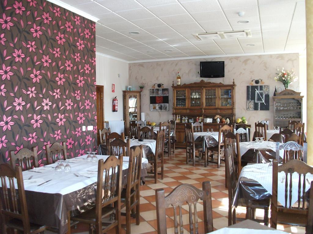 Hostal Cabanas Карбонерас-де-Гуадасаон Экстерьер фото