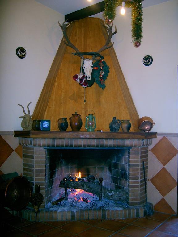 Hostal Cabanas Карбонерас-де-Гуадасаон Экстерьер фото